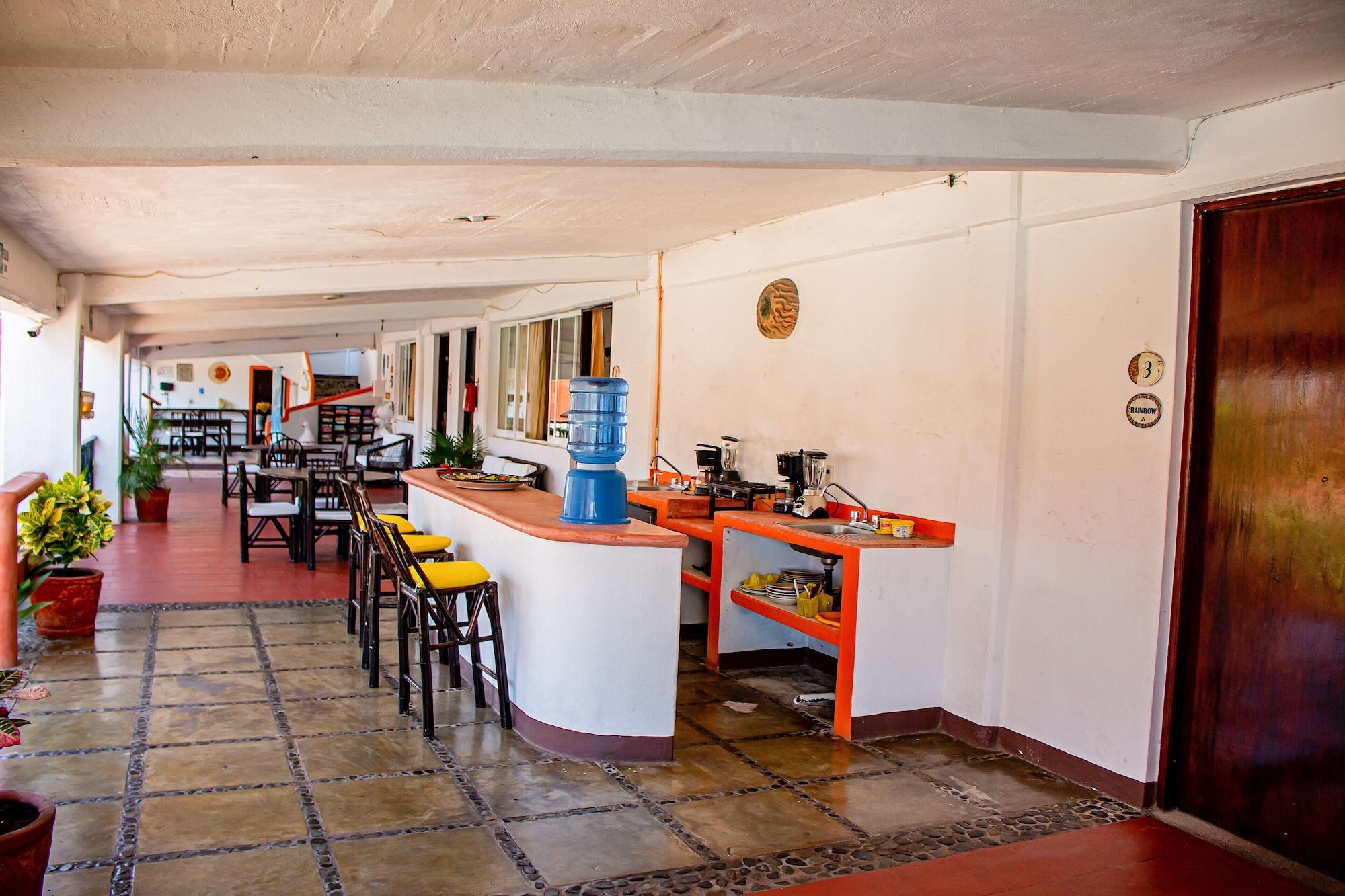 Hotel Casa Sun And Moon Zihuatanejo Exterior photo