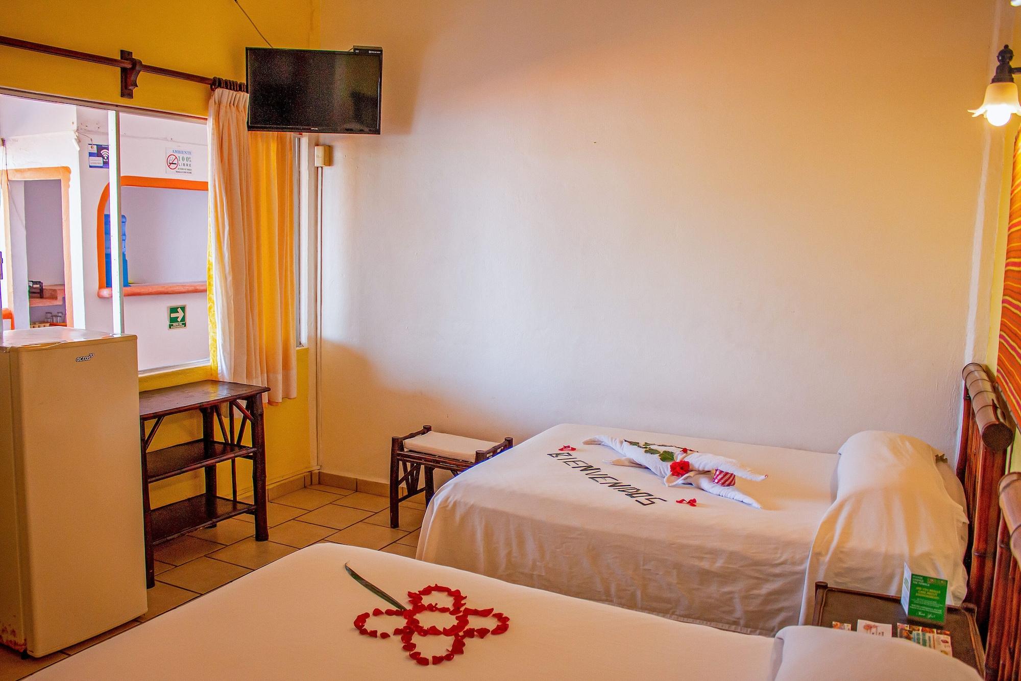 Hotel Casa Sun And Moon Zihuatanejo Exterior photo
